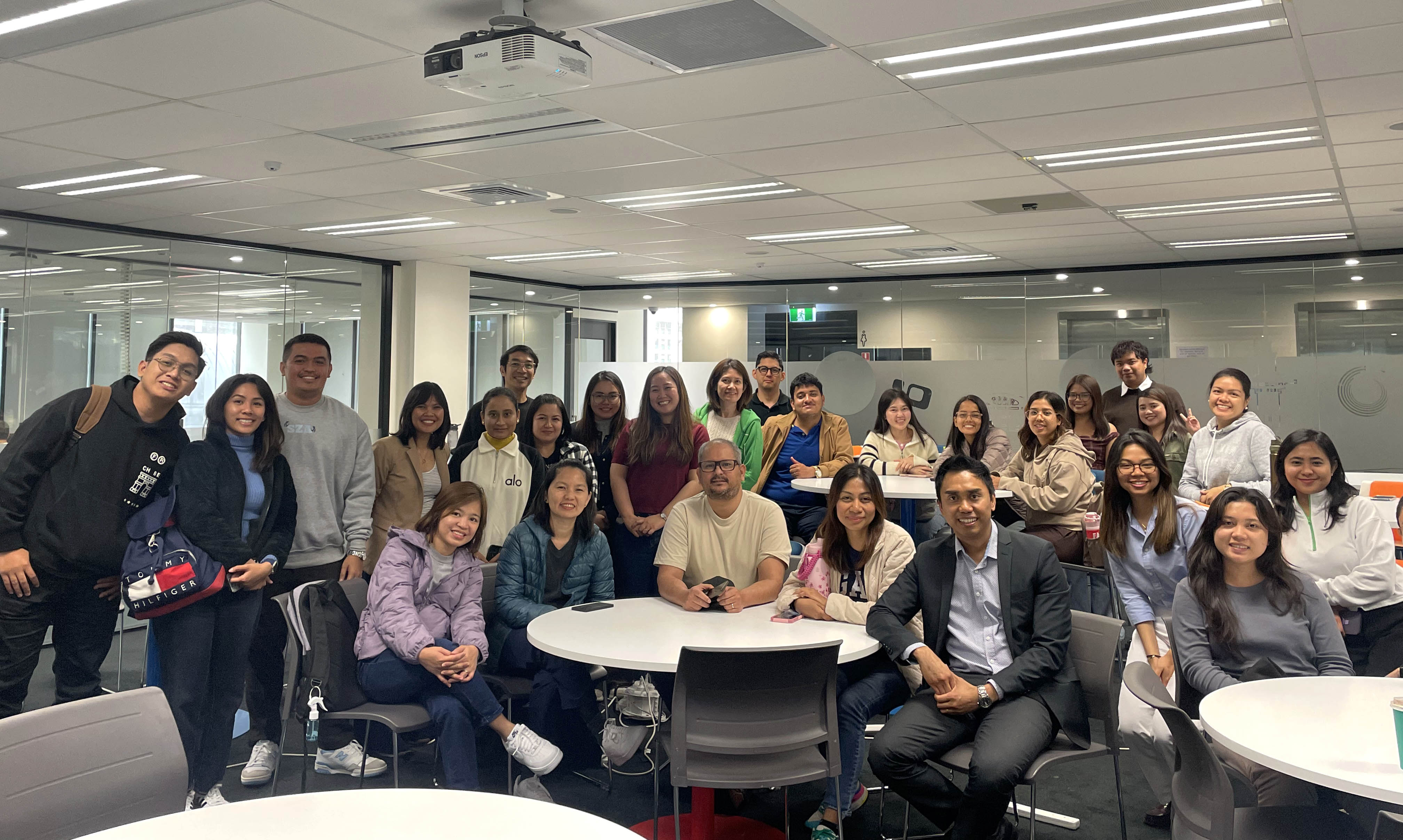 <p>Philippines Vice Consul visits Auckland International Campus</p>